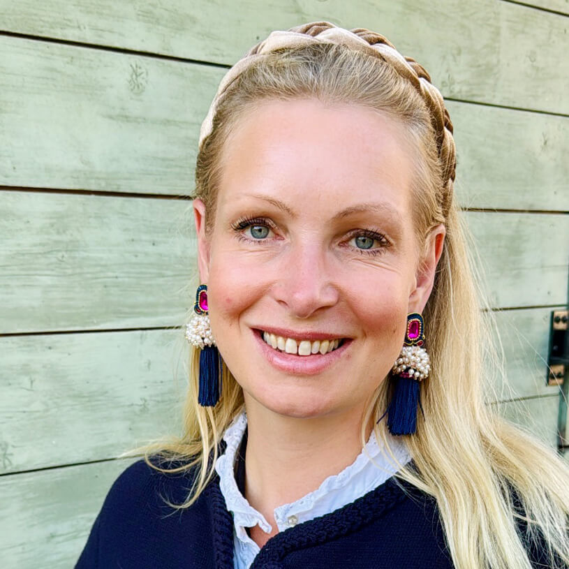 Auffällige Soutache-QuastenOhrringe in Pink und Dunkelblau