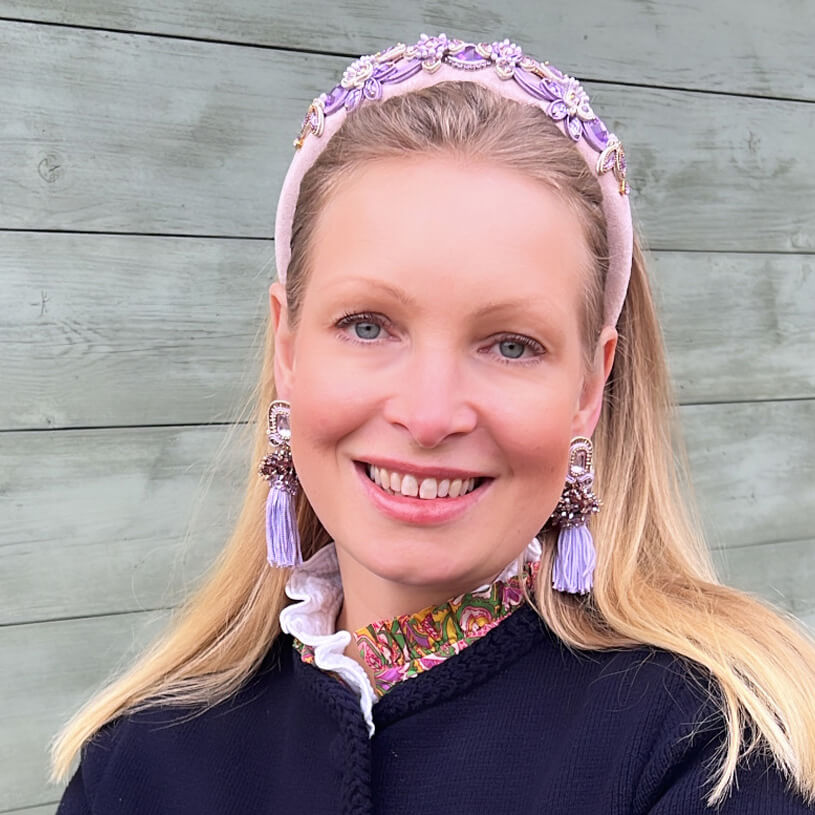 Auffällige Soutache-QuastenOhrringe in Flieder und Gold