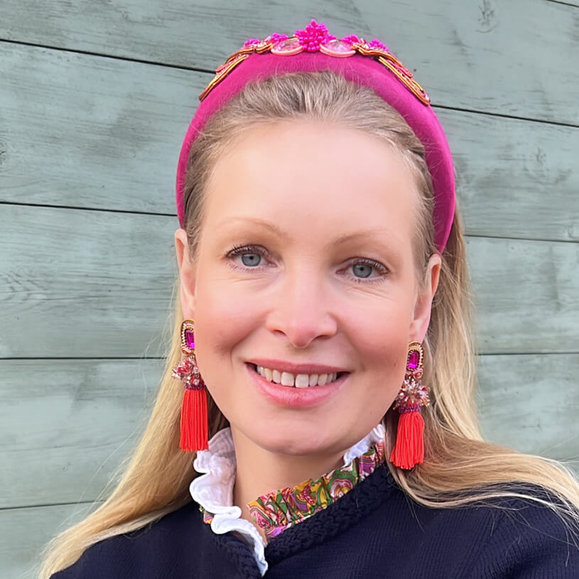 Auffällige Soutache-QuastenOhrringe in Orange und Pink