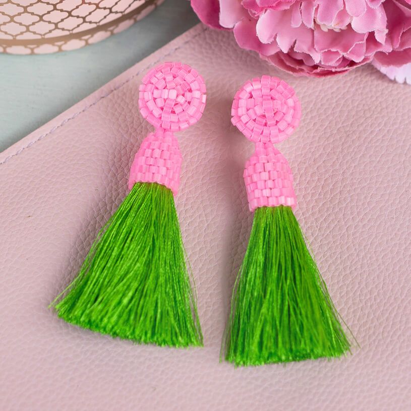 Extravagante Perlen-QuastenOhrringe in Rosa und Apfelgrün