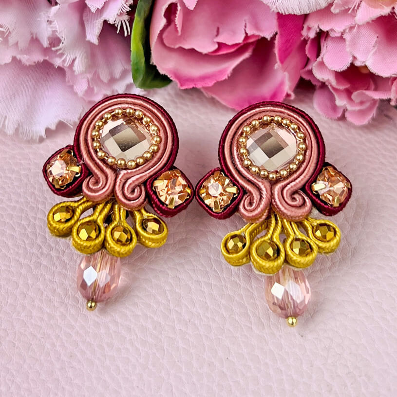 Schöne Statement-Ohrringe in Braun, Rotbraun und Gold