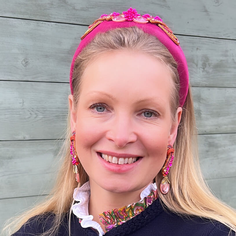 Exotische Soutache-Ohrringe in Pink und Gold