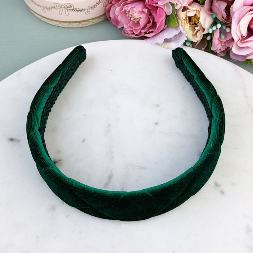 Gesteppter Samt-Haarreif in Dunkelgrün