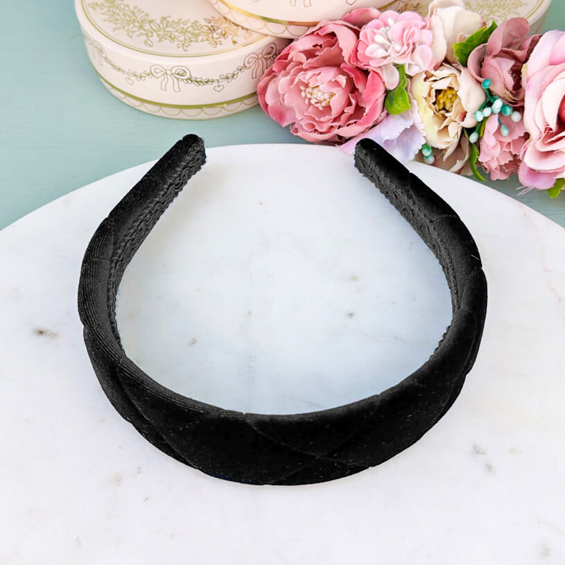 Gesteppter Samt-Haarreif in Schwarz