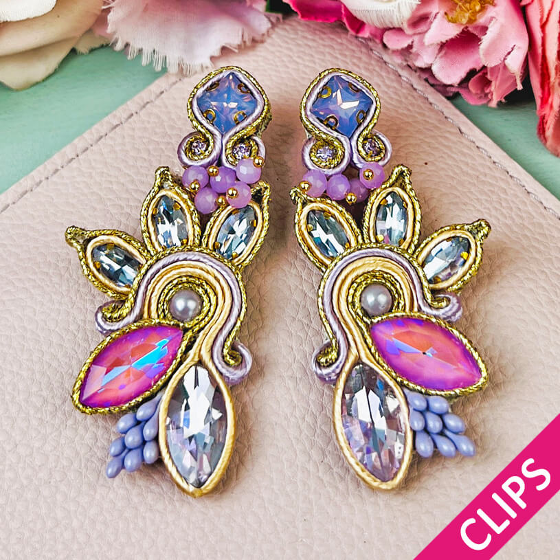 Extravagante Soutache-Ohrclips in Flieder und zartem Gold