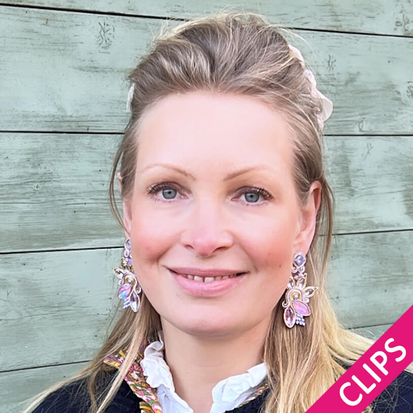 Extravagante Soutache-Ohrclips in Flieder und zartem Gold