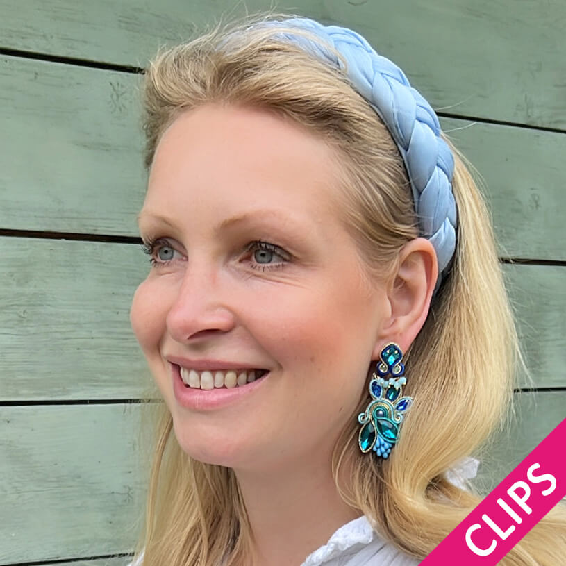 Extravagante Soutache-Ohrclips in Blautönen