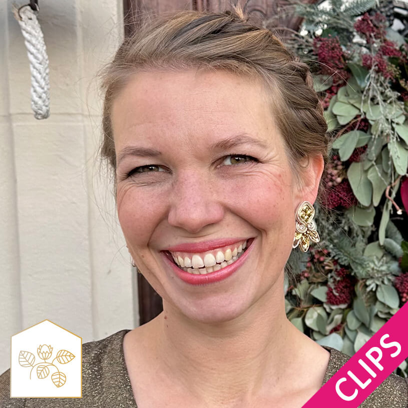 Zauberhafte Soutache-Ohrclips in Gold und Champagner