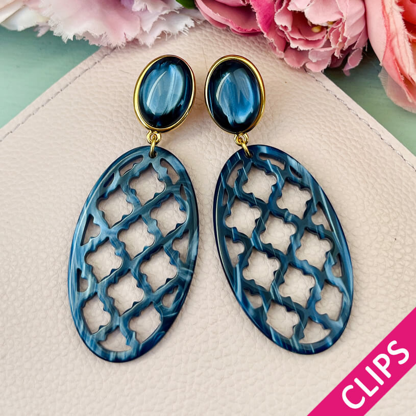 Vergoldete Ohrclips in schimmerndem Dunkelblau mit schönem Oval im Marrakesch-Stil von AmuseToi