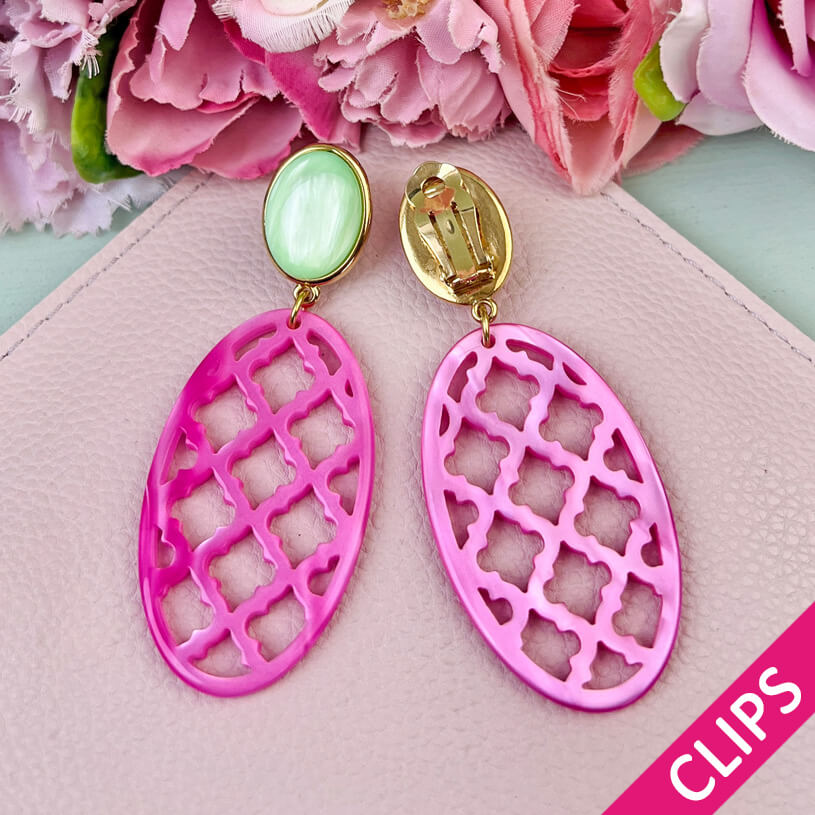 Vergoldete Ohrringe als Ohrclips in wunderschönem Hellgrün mit Oval in Pink im Marrakesch-Stil
