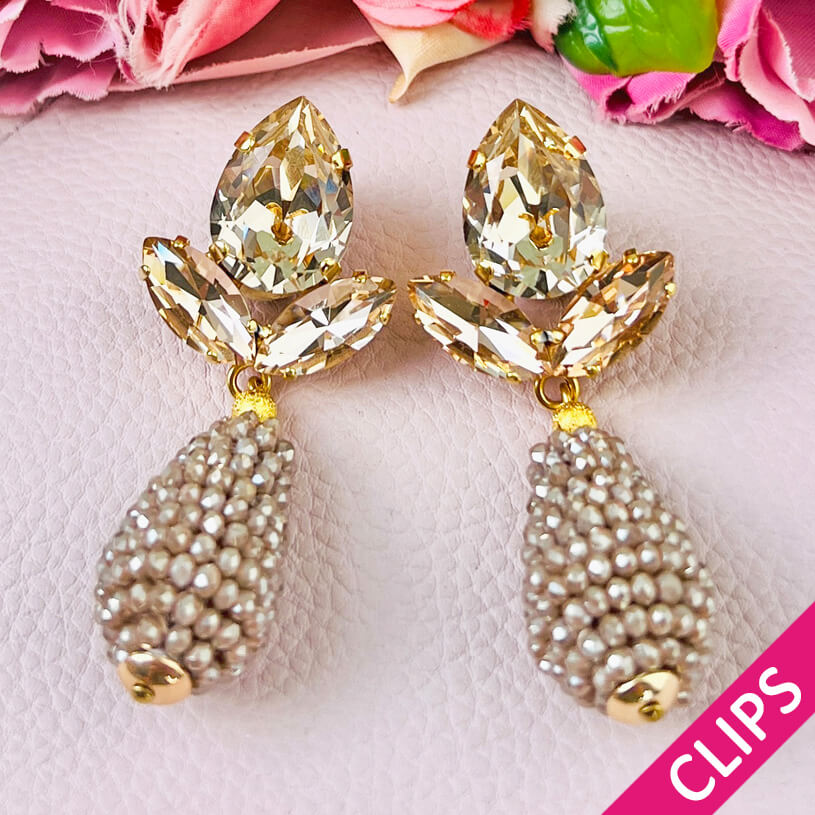 Champagnerfarbene Ohrclips mit glitzernden Tropfen von AmuseToi