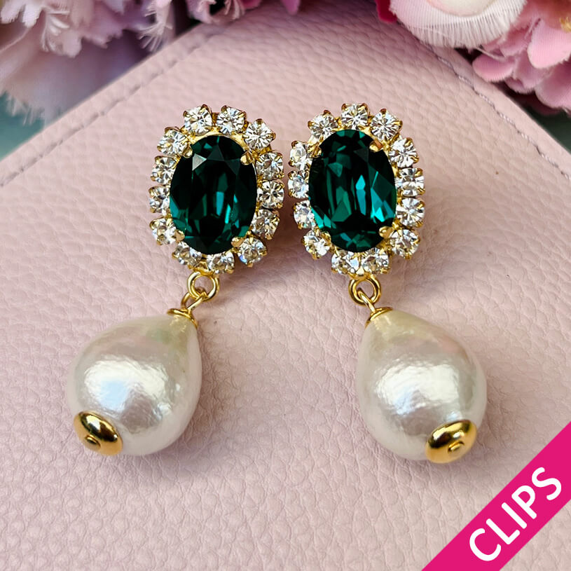 Edel funkelnde Ohrclips in Dunkelgrün mit leichtem Baumwolltropfen