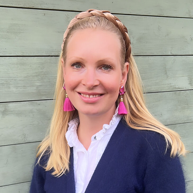 Glitzernde Ohrstecker in Pink mit edler Quaste von AmuseToi