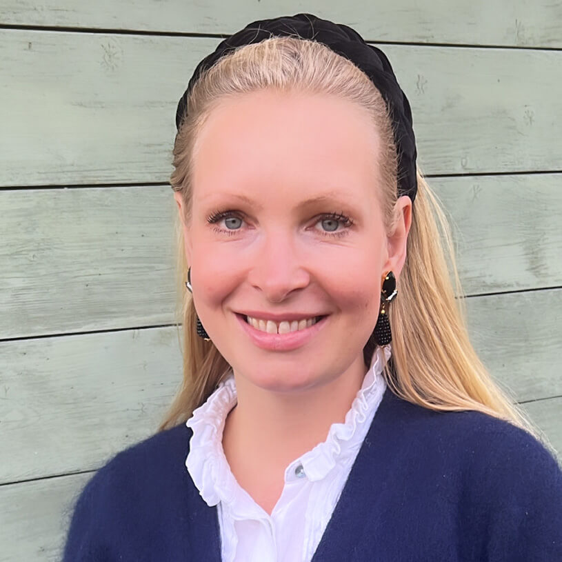 Funkelnde Ohrstecker in Schwarz mit glitzernden Tropfen von AmuseToi