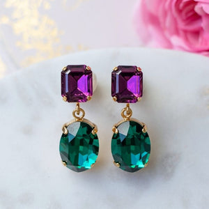 Funkelnde Ohrstecker mit Glas-Kristallen in Violett und Dunkelgrün