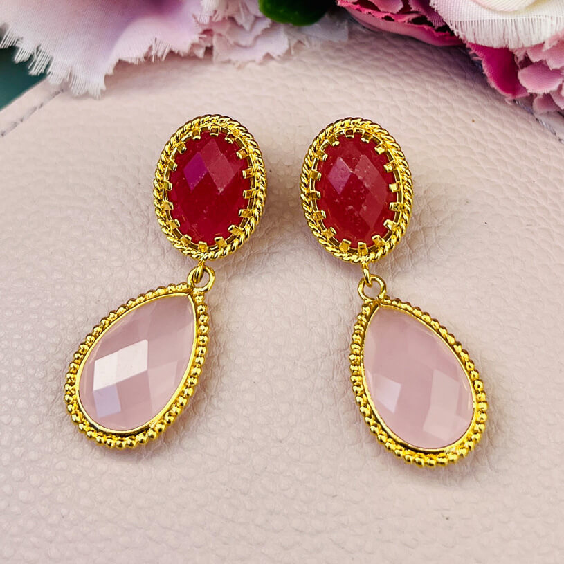 Funkelnde TropfenOhrringe in Himbeerrot und Zartrosa