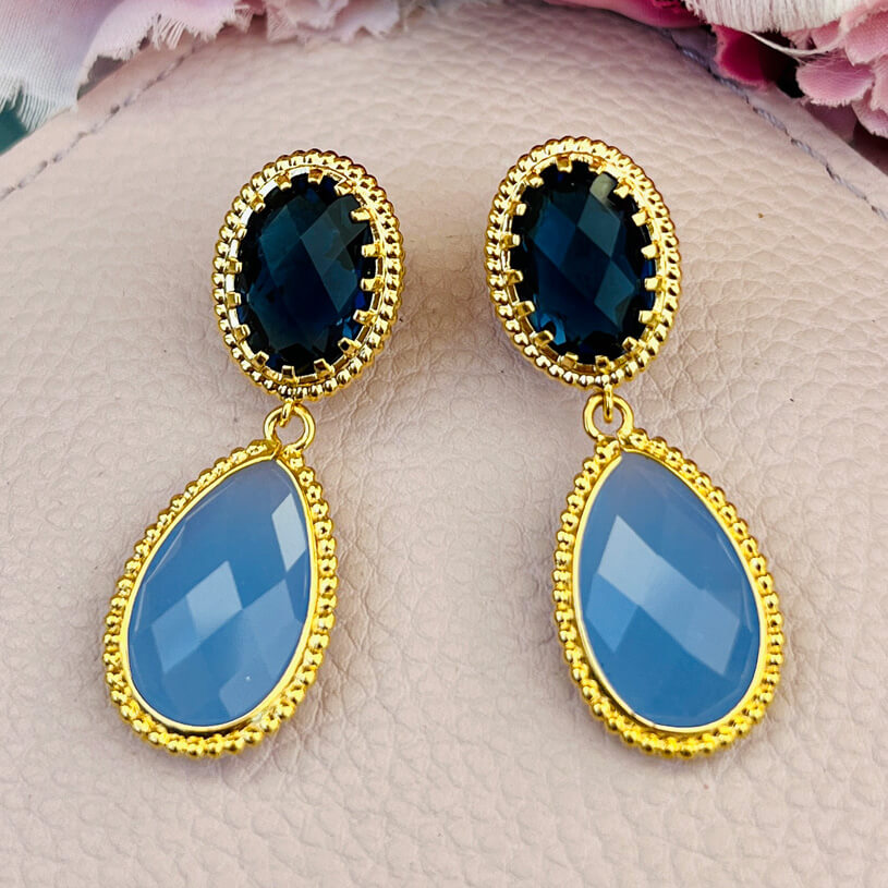 Funkelnde TropfenOhrringe in Dunkelblau und Hellblau