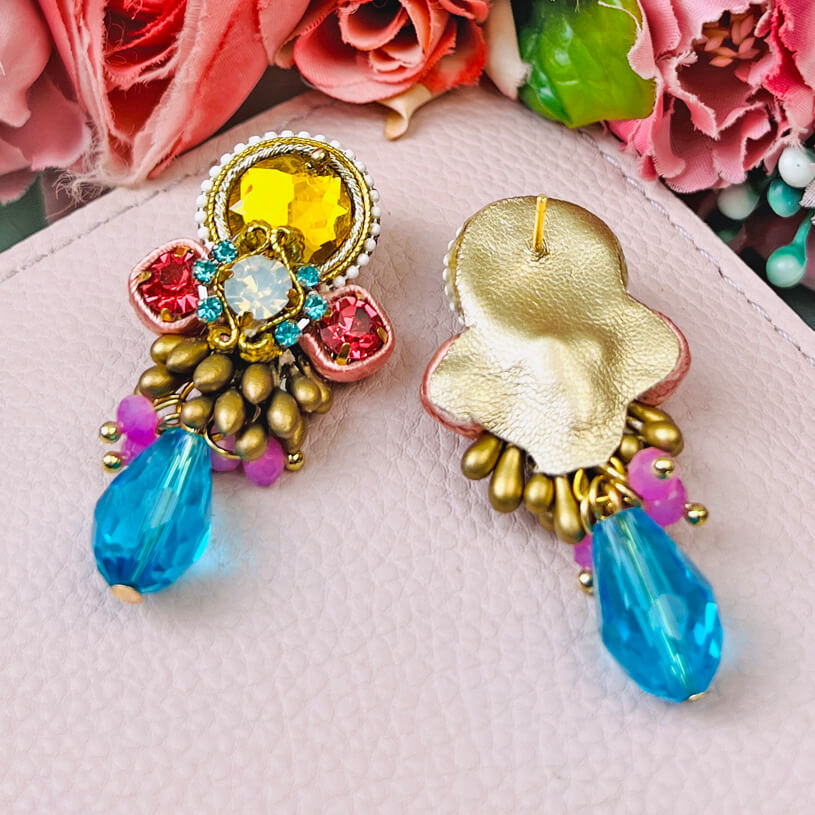 Zeitlose Soutache-Ohrringe in Blau, Pink, Gelb und Gold