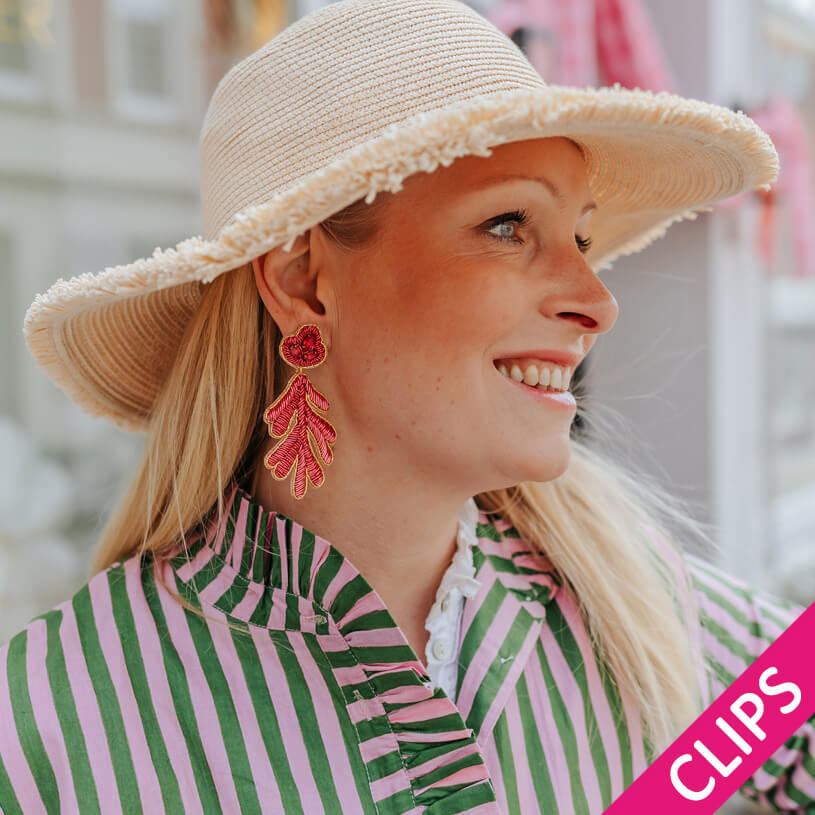 Auffällige Soutacheohrclips als pinke Koralle