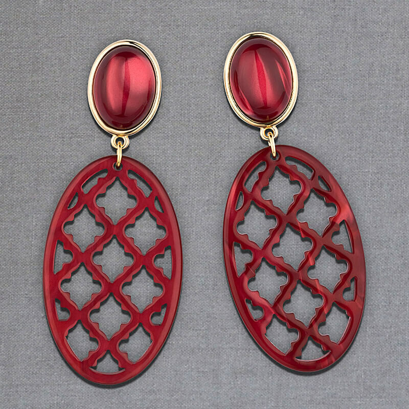 Vergoldete Ohrstecker in schimmerndem Dunkelrot mit schönem Oval im Marrakesch-Stil von AmuseToi
