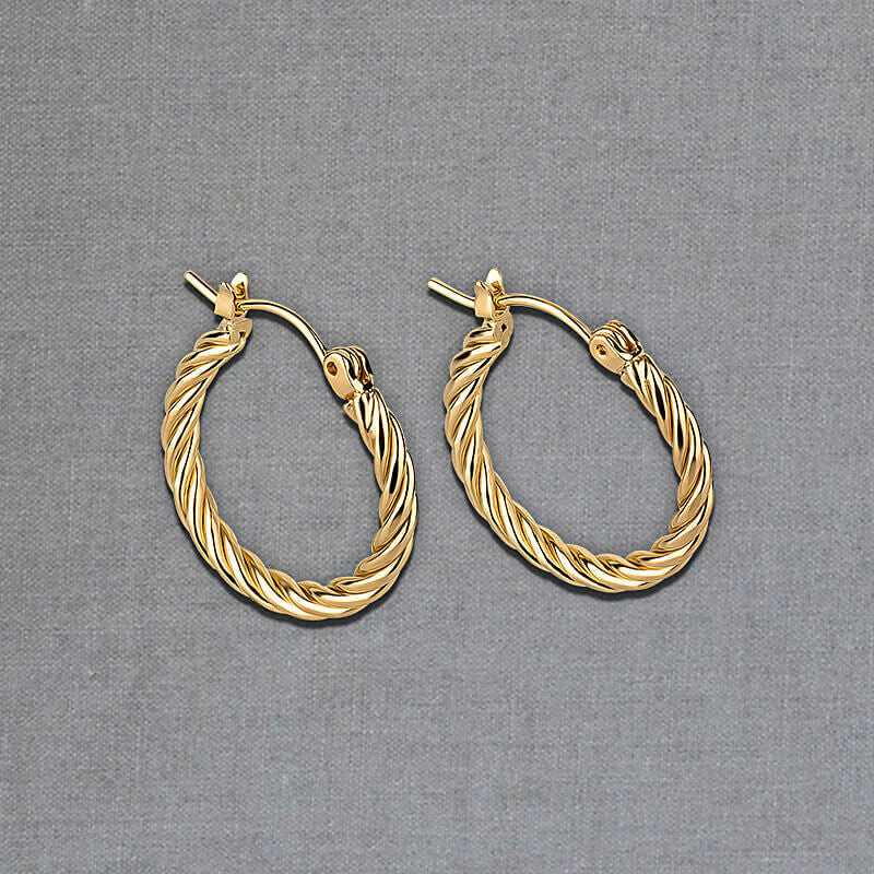 Wunderschöne vergoldete Creolen von Janne v. d. Heide