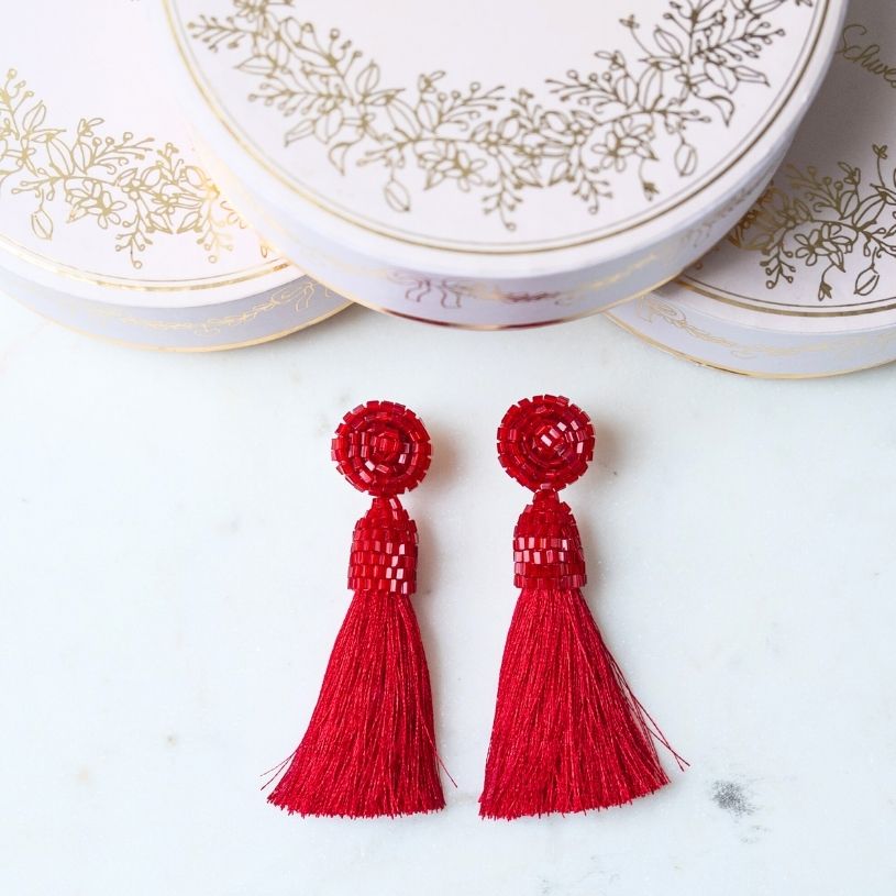 Extravagante Perlen-Quastenohrringe in Rot