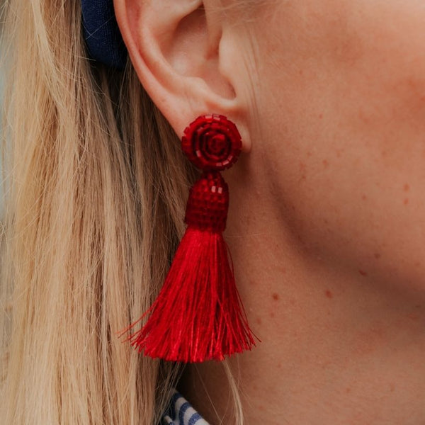 Extravagante Perlen-Quastenohrringe in Rot