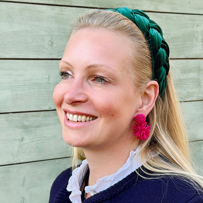 Auffällige StatementOhrringe aus Perlen in Pink