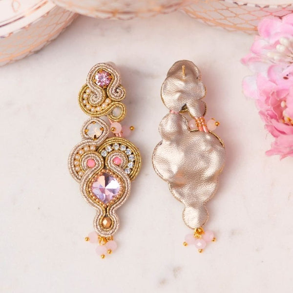 Elegante Soutache-Ohrringe in Champagner, Gold und Rosa