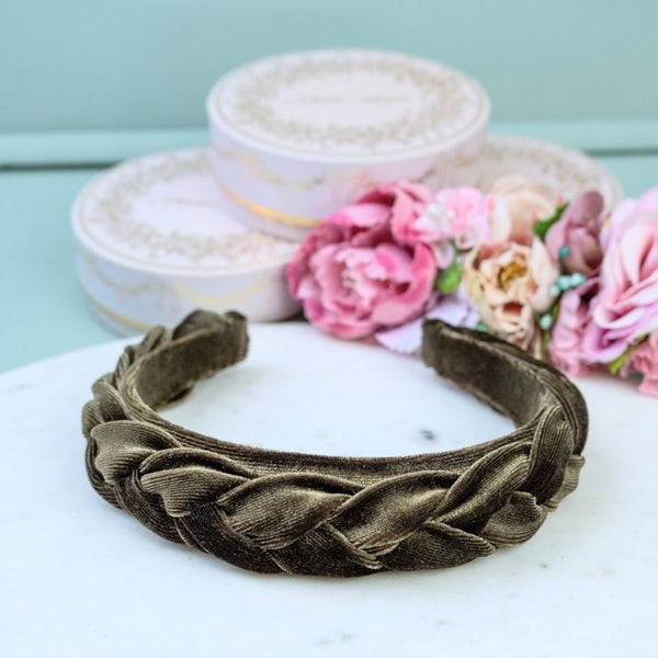 Schmaler geflochtener Samt-Haarreif in Oliv