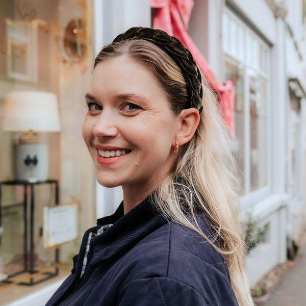 Schmaler geflochtener Samt-Haarreif in Oliv