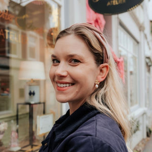 Schmaler gewickelter Samt-Haarreif in Puderrosa