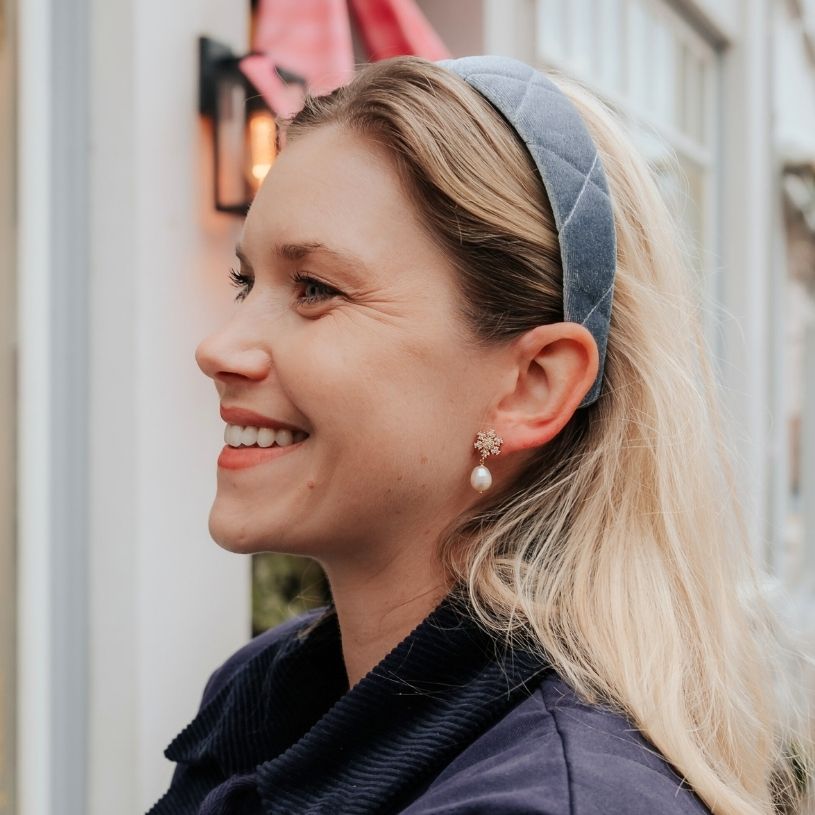 Gesteppter Samt-Haarreif in Hellblau