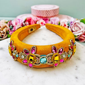 Stoff-Haarreif in Senfgelb mit Soutache-Applikationen in Gelb, Pink und Blau