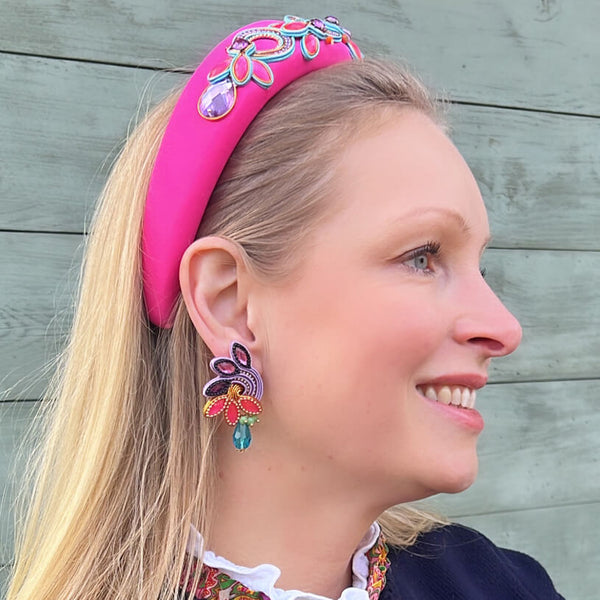 Stoff-Haarreif in Neonpink mit Soutache-Applikationen in Blau, Pink und Violett