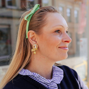 Stylische Soutache-Ohrstecker in Gelb