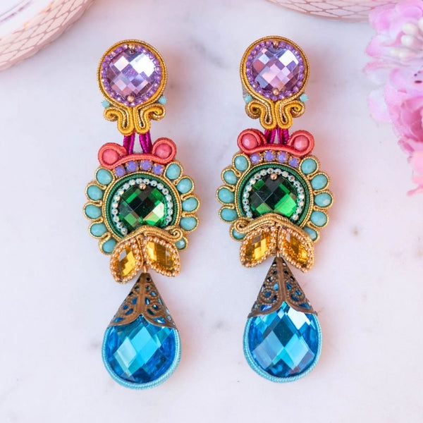 Raffinierte Soutache-Ohrringe in Blau, Türkis, Grün und Flieder