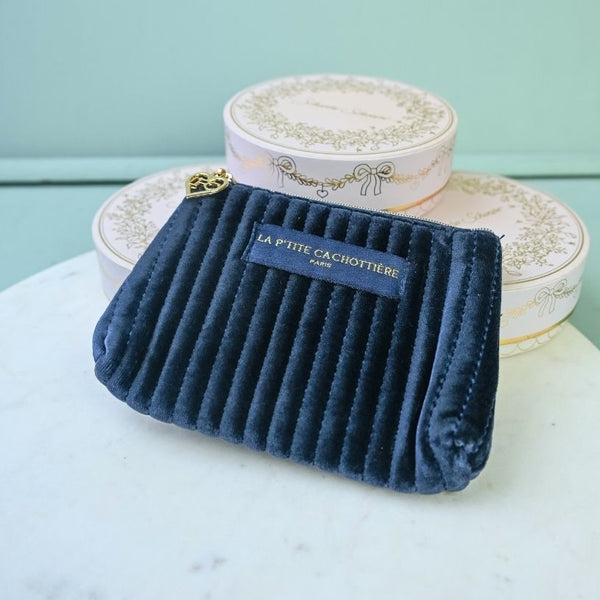 Kleine Samt-Tasche mit Reißverschluss in Dunkelblau