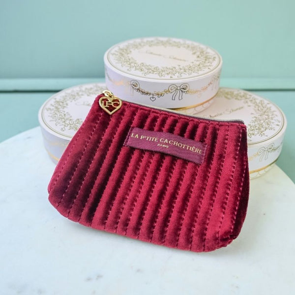 Kleine Samt-Tasche mit Reißverschluss in Dunkelrot