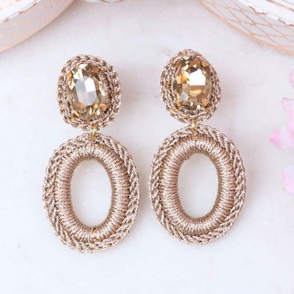 Glamouröse Soutache-Ohrringe in Champagner