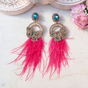 Extravagante Feder-Statement-Ohrringe in Hellblau, Pink und Champagner