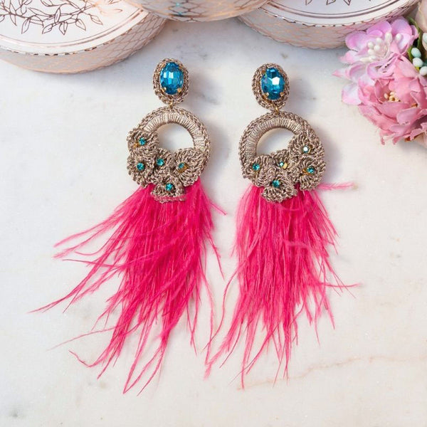 Extravagante Feder-Statement-Ohrringe in Hellblau, Pink und Champagner