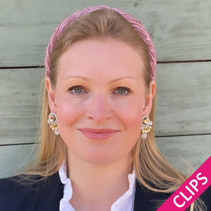 Kleine Soutache Ohrclips in Gold, Rosa und Lachsfarben mit funkelnden Tropfen