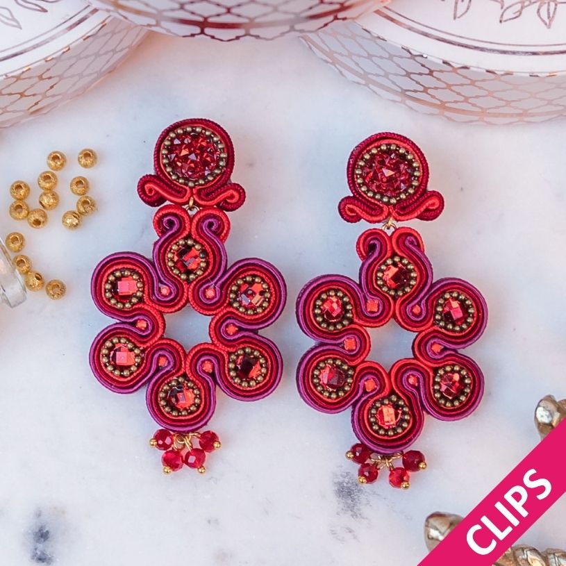 Geometrische Blumen-Soutacheohrclips in Pink, Rot und Orange