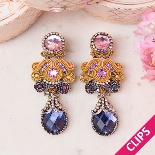 Opulente Soutache-Ohrclips in Rosa, Blau, Gold und Silber