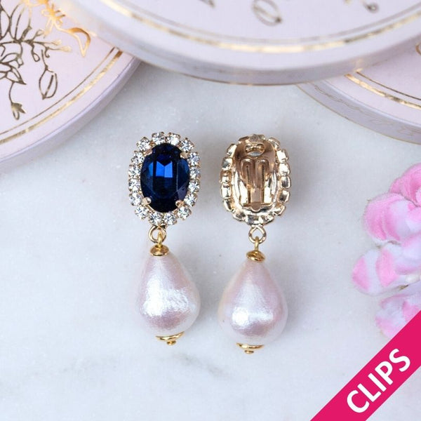 Edel funkelnde Ohrclips in Dunkelblau mit leichtem Baumwolltropfen