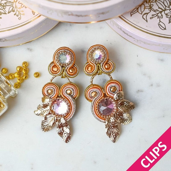 Florale Soutache-Ohrclips in Gold und Brauntönen