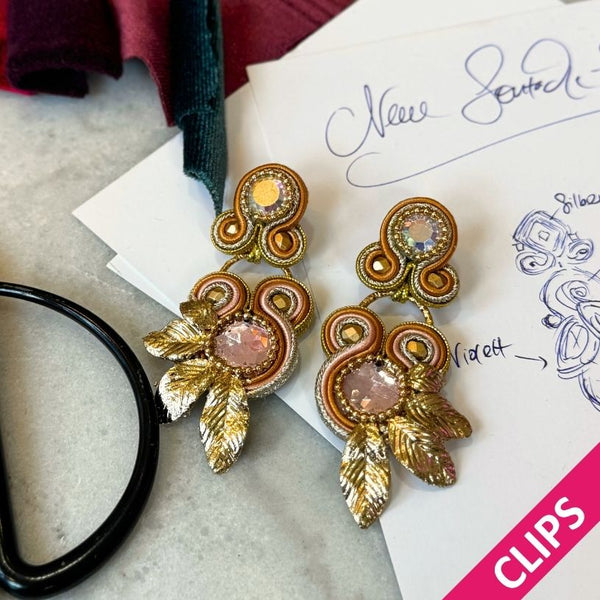Florale Soutache-Ohrclips in Gold und Brauntönen