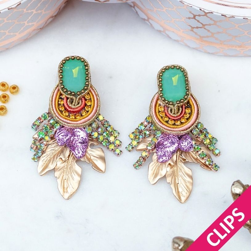 Verspielte Blatt-Soutacheohrclips in Gold, Flieder, Türkistönen