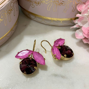 Funkelnde Ohrhänger mit Glas-Kristallen in Violett und Rosa